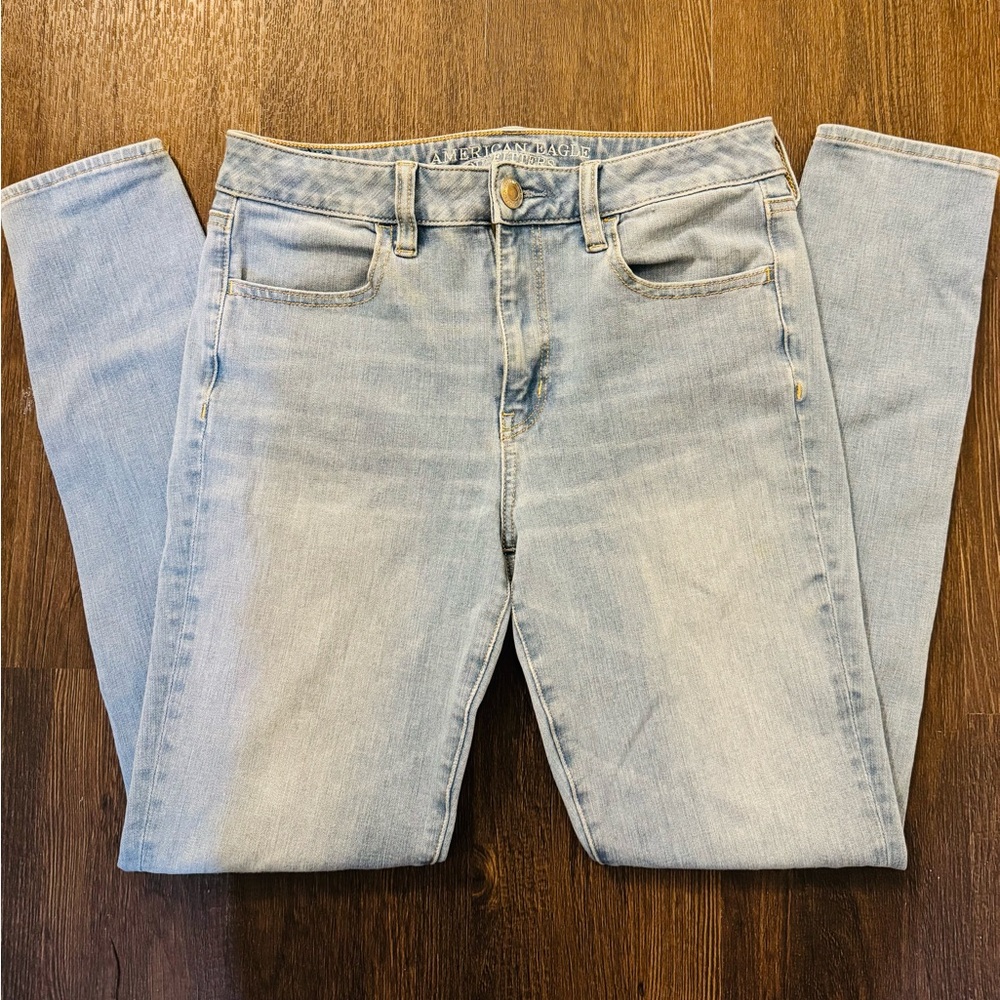 American Eagle Outfitters Light Blue Super Stretch Jeans